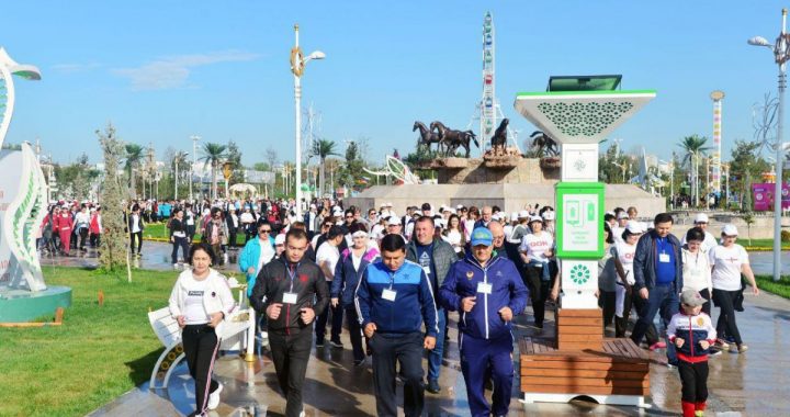 Минздрав Узбекистана призывает к здоровому образу жизни